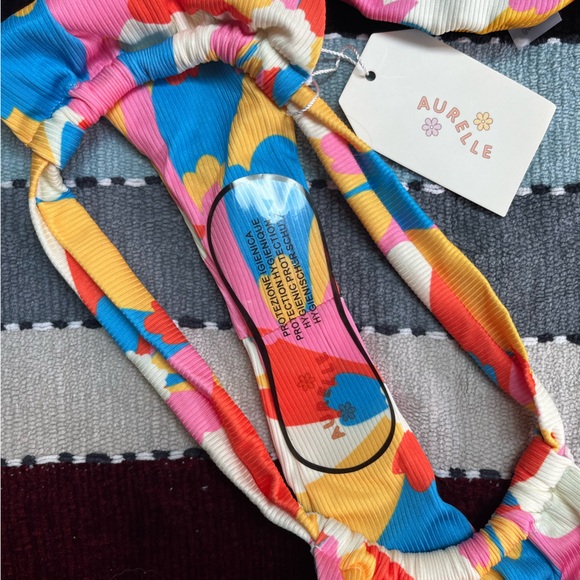 🌸NWT Aurelle Bikini 🌸 - Picture 3 of 3